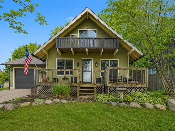 505 Clayton Ave NW, Grand Rapids, MI 49534