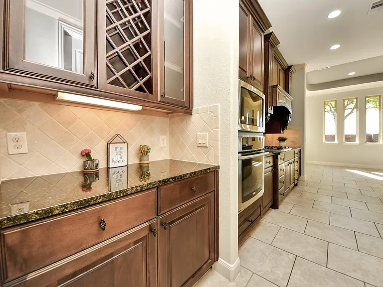 17307 Pentland Ct — Photo 8