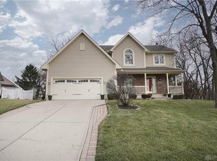 766 Lake Forest Dr, Lebanon, OH