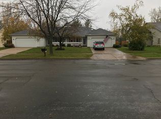 2327 Steven St, Sun Prairie, WI 53590