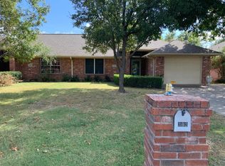 302 Wedgewood Dr, Stephenville, TX 76401