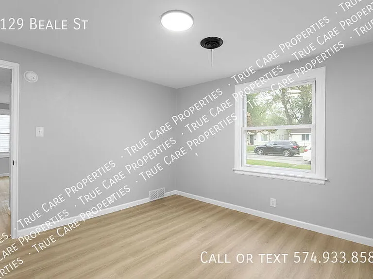 1129 Beale St — Photo 25