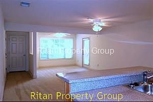 3rd image of 208 Madison Ln SE #208