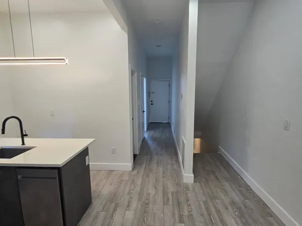 670 Ocean Avenue image 4 of 11