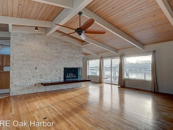 5th image of 1580 SE Pioneer Way