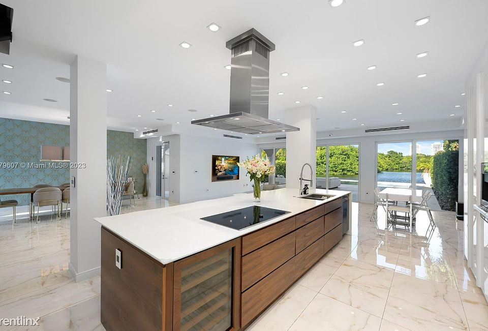 20745 NE 32nd Pl, Aventura, FL 33180 | Zillow