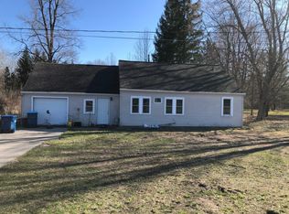 1910 E Gordonville Rd, Midland, MI 48640