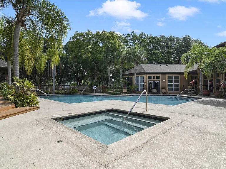 482 N Pin Oak Pl #302 — Photo 37