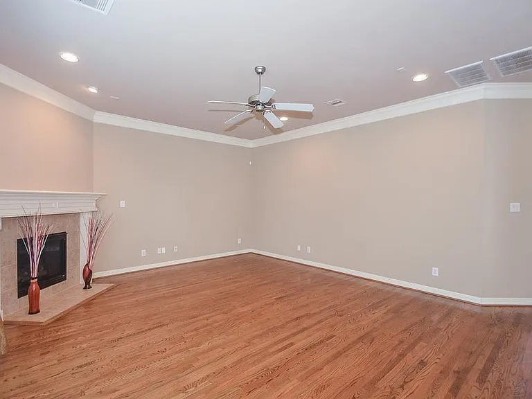 3042 Royal Oaks Crst — Photo 10