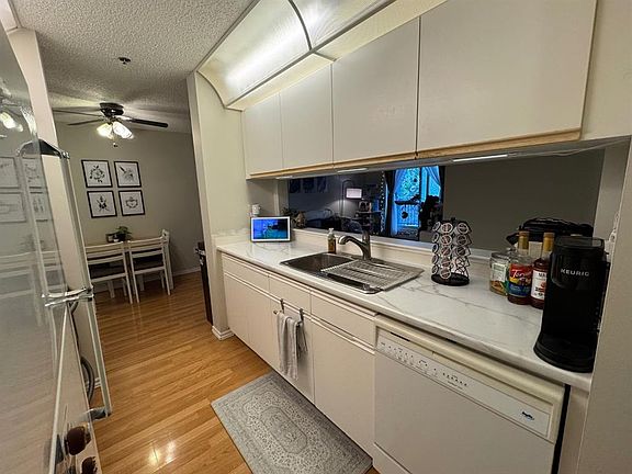 4th image of 10405 W 99th Ave #313