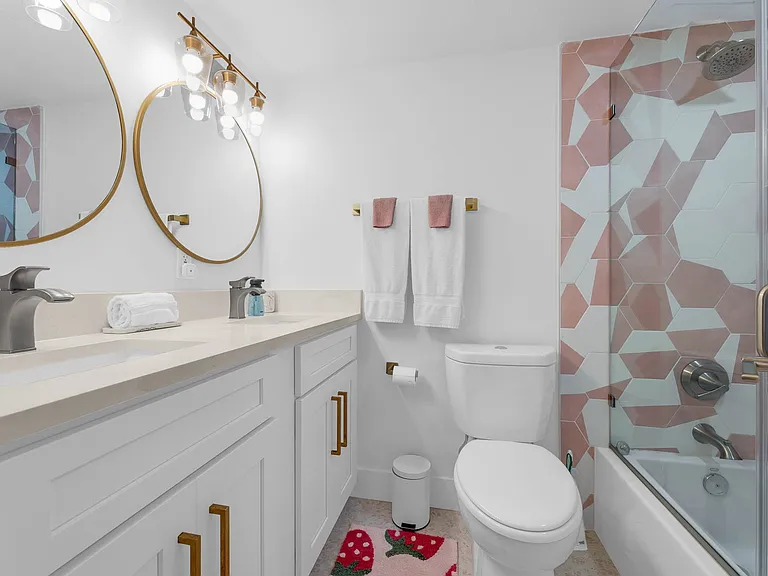 4831 Saxon Dr #205 — Photo 21