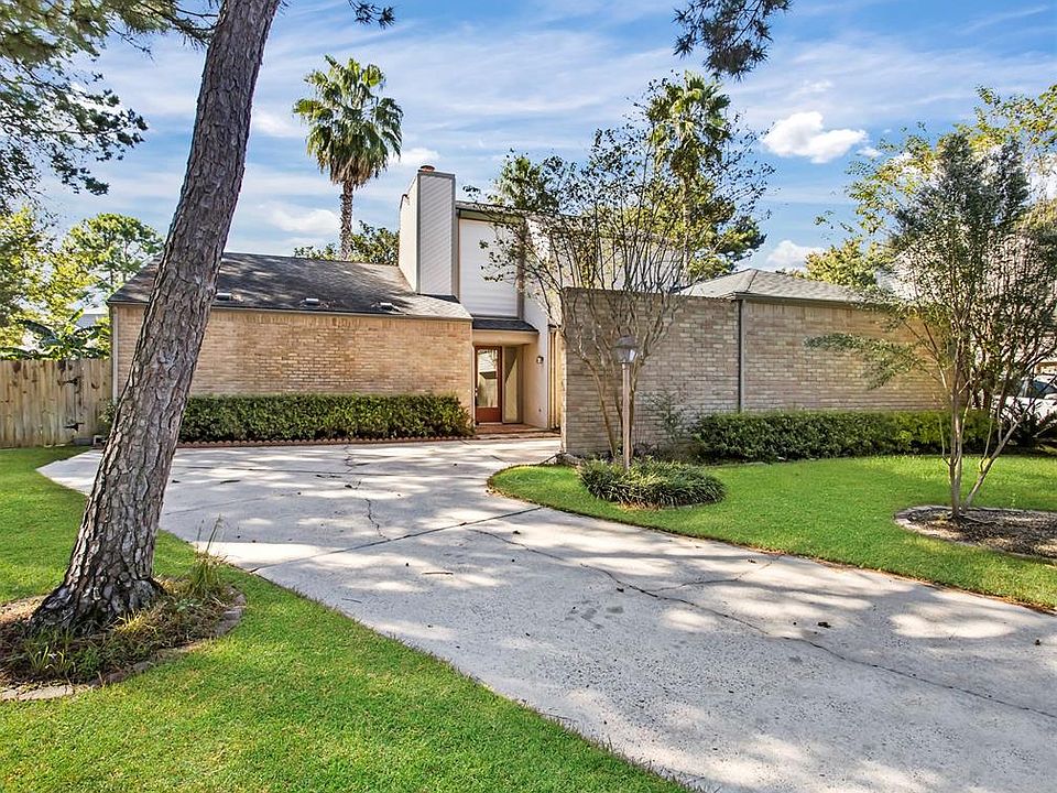 1st image of 7107 Benwich Cir