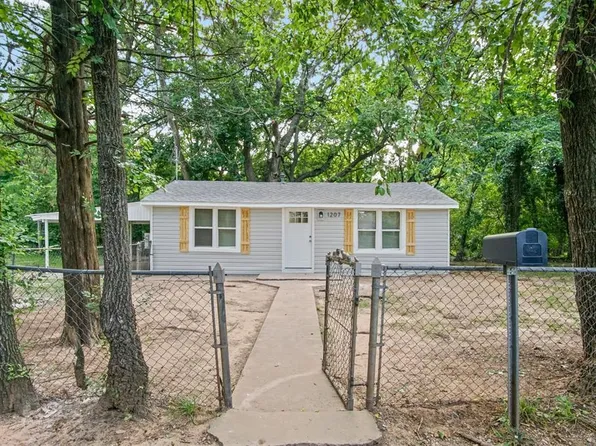 1207 E Oakland St, Shawnee, OK 74801