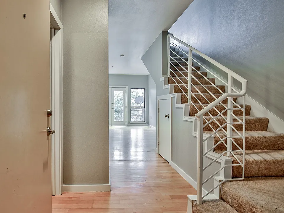 4108 Office Pkwy #104
