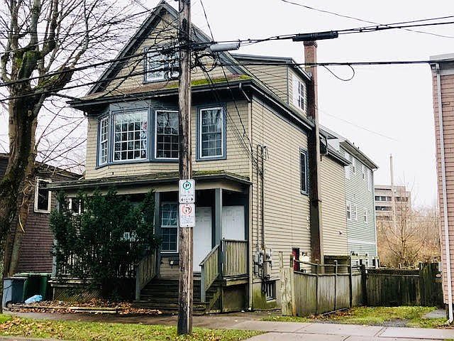 1st image of 1136 B Wellington St
