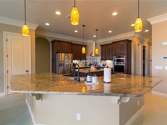 3rd image of 308 Barcelona Ct
