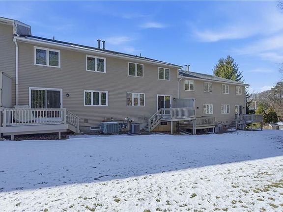 4th image of 39 Waterview Dr Unit C