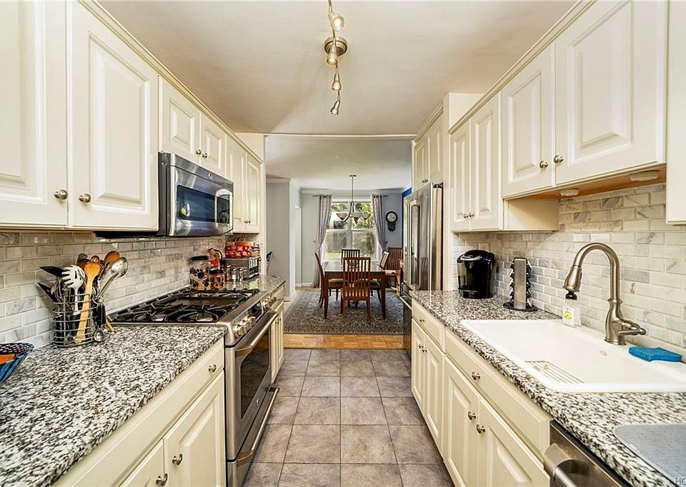 1st image of 222 Martling Ave APT 1D