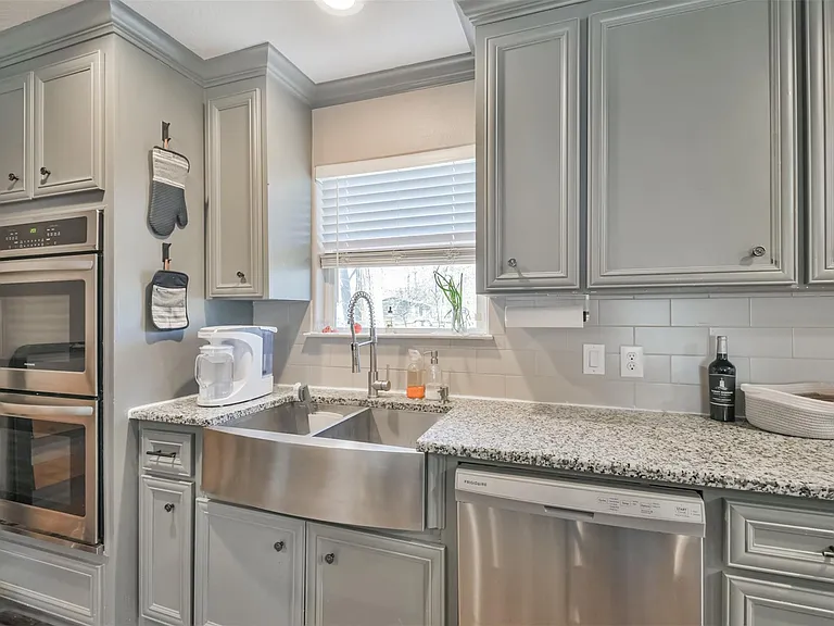 24237 Creekwood Dr — Photo 8