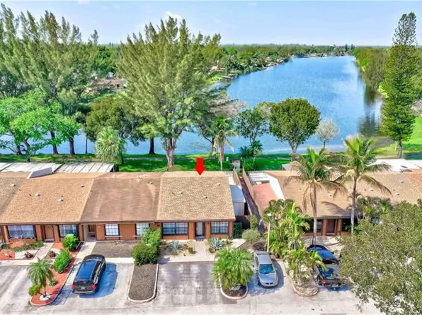 2250 Buttonwood Ave, Hollywood, FL 33026