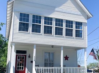 112 E 6th St, Metropolis, IL 62960