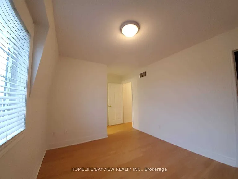 215 16th Ave #18 — Photo 12