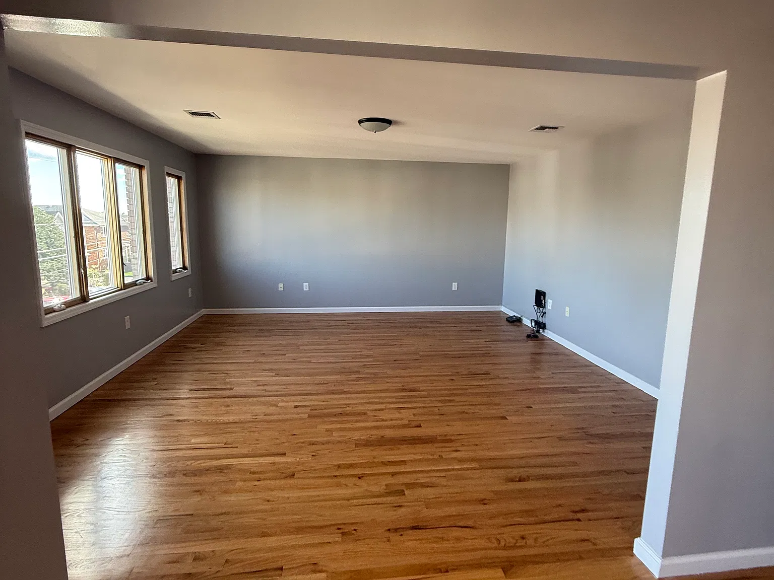 3 bed, 1800 sqft, $3,200 — Photo 3