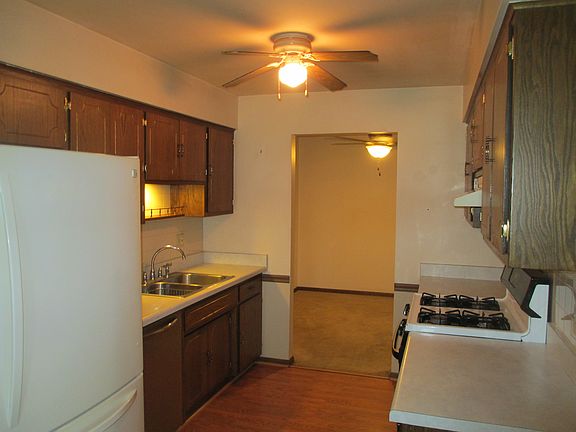 5th image of 15417 Aubrieta Ln
