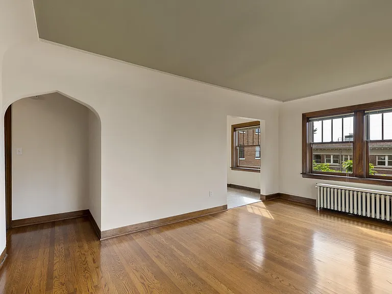900 Queen Anne Apartments — Photo 7