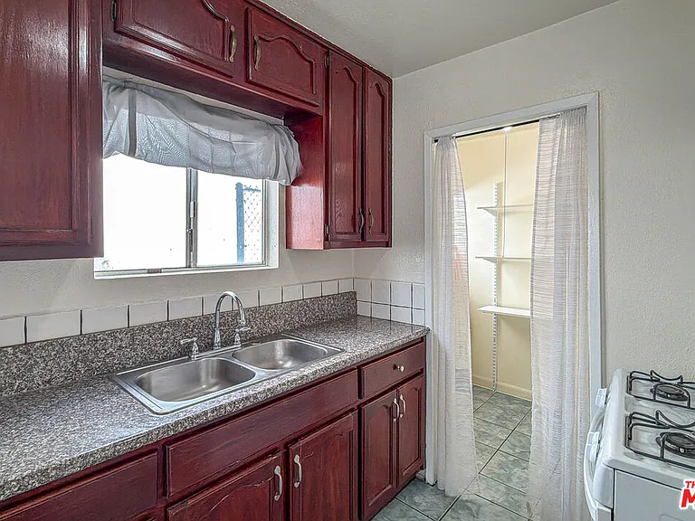 3331 1/2 City Terrace Dr — Photo 13
