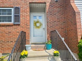 190 Tomlinson Ave APT 4C, Plainville, CT 06062