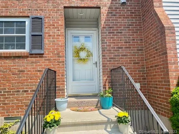 190 Tomlinson Avenue #4C, Plainville, CT 06062