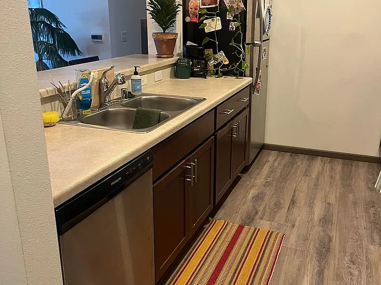 Pine Ridge Apartments — Photo 17