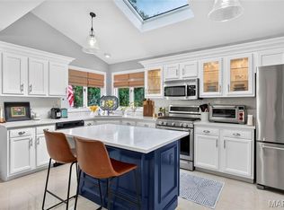 7058 Stony Ridge Rd, Saint Louis, MO 63129