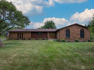 1062 Spring Valley Alpha Rd, Xenia, OH 45385
