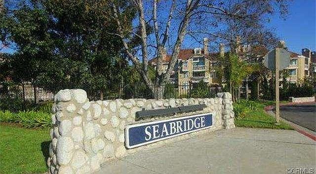 SeaBridge Villas Complex