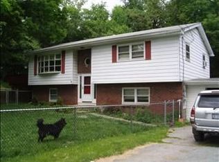 1238 Route 9g, Hyde Park, NY 12538