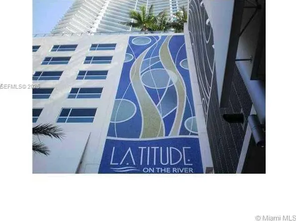 185 SW 7th St, Miami, FL