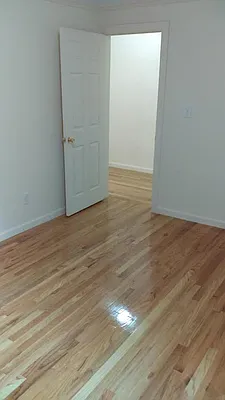 Rented by Roberto Guilbet, LREB | media 3