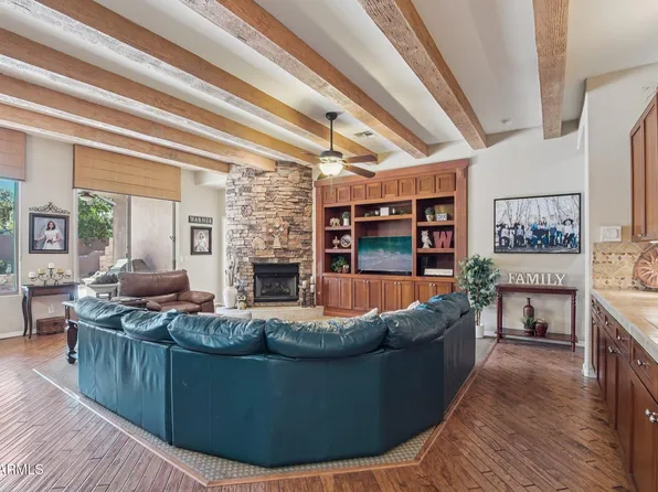 1051 W SIERRA MADRE Avenue, Gilbert, AZ 85233