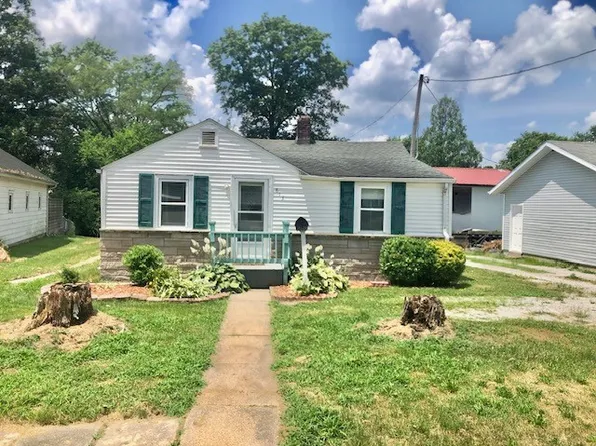 813 S Oakwood St, Effingham, IL 62401