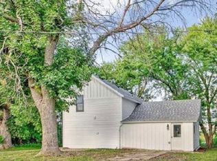 24780 Lamb Ave, Kenyon, MN 55946