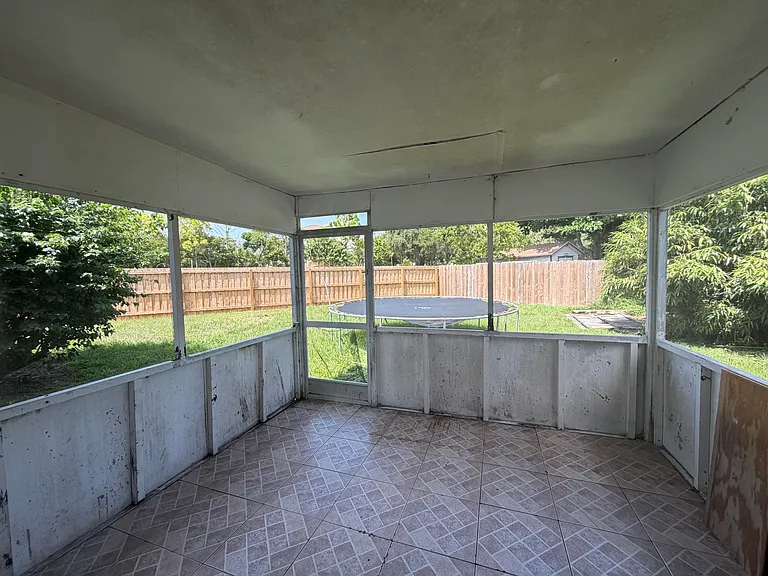 4161 Sherri Ct — Photo 15