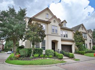 39 Windsor Ct, Houston, TX 77055