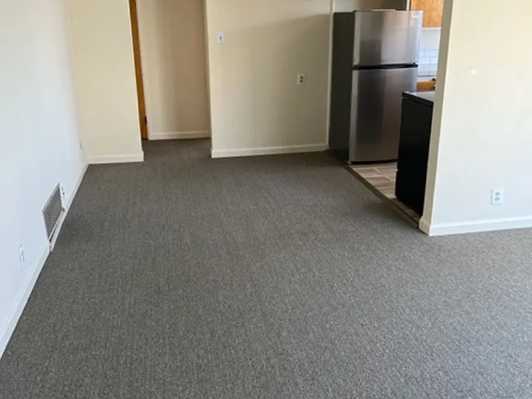 252 Acton Pl — Photo 3