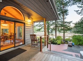 67328 N Bay Rd, North Bend, OR 97459