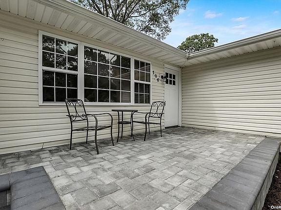 2nd image of 106 Hanrahan Ave