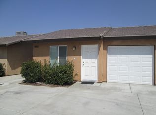 608 W Day Ave APT D, Bakersfield, CA 93308