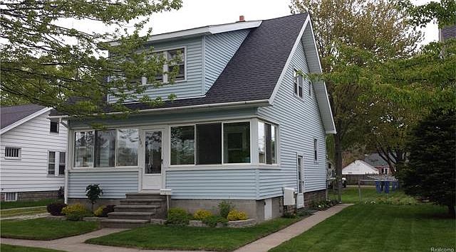 1st image of 1421 Whipple St