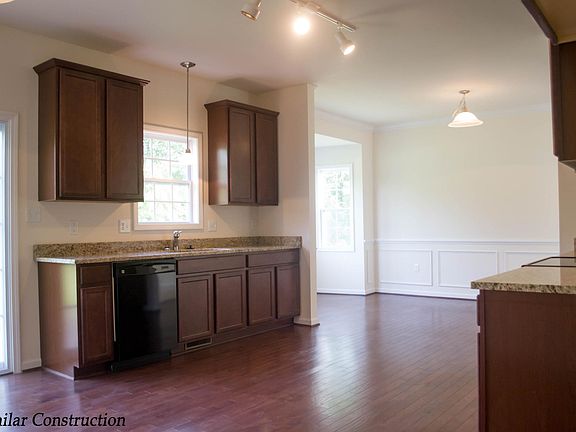 5th image of 2040 Lawson Ln